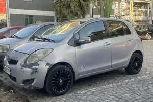 Toyota Yaris 2008 Purple