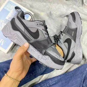 Photo - Travis Scott X Nike Jaxx Sp 'Sail Grey Edition