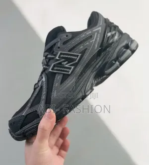 New Balance Sneaker Black 1906