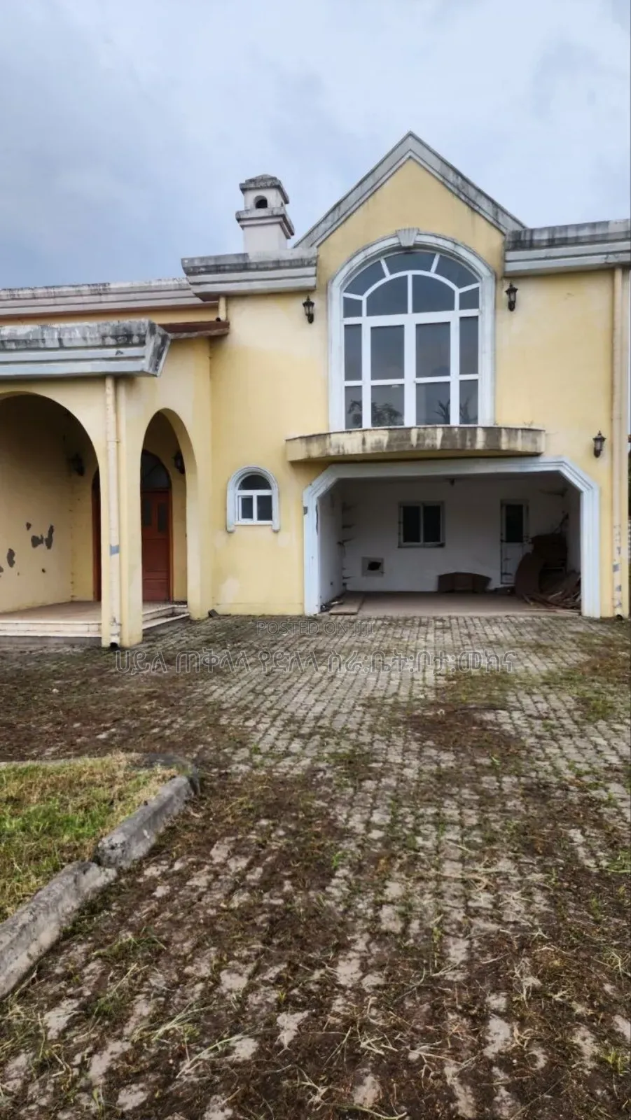 8bdrm House in Ccd Real State, Oromia-Finfinne for sale