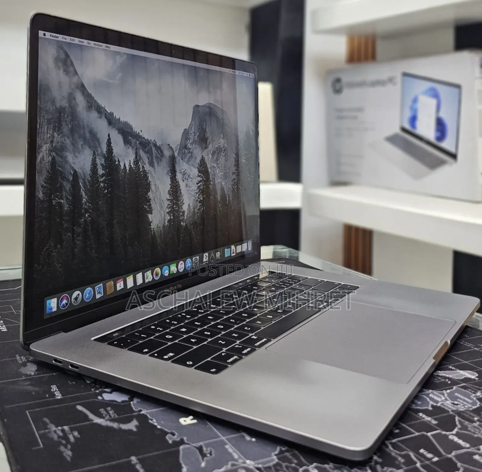 New Laptop Apple MacBook Pro 2019 16GB Intel Core I7 SSD 512GB