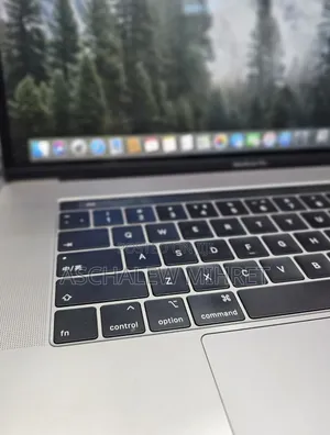 New Laptop Apple MacBook Pro 2019 16GB Intel Core I7 SSD 512GB