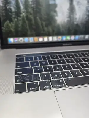 New Laptop Apple MacBook Pro 2019 16GB Intel Core I7 SSD 512GB