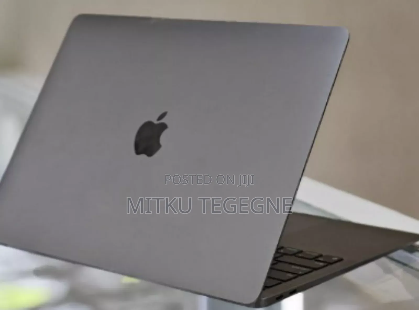 New Laptop Apple MacBook Air 2020 M1 8GB Apple M1 SSD 1T