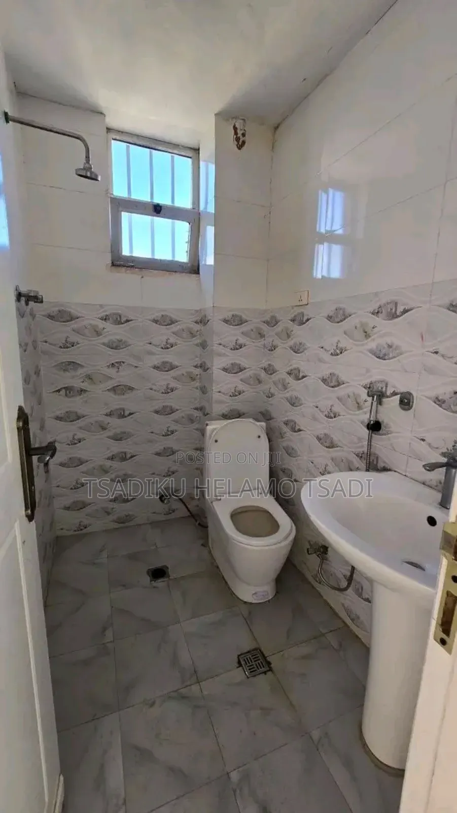 Furnished 3bdrm Condo in 40/60, Bole for sale