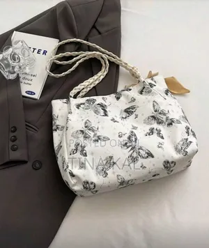 Butterfly Decor Tote Bag