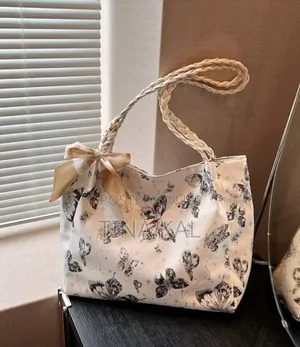 Butterfly Decor Tote Bag