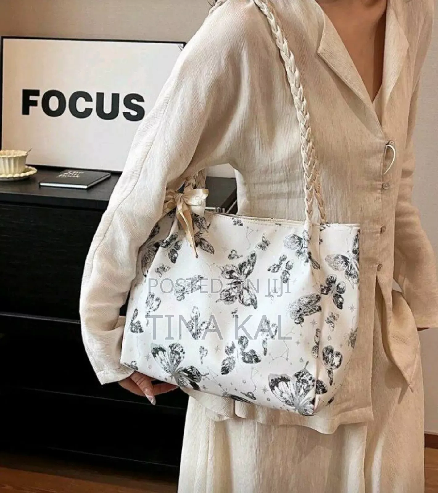 Butterfly Decor Tote Bag