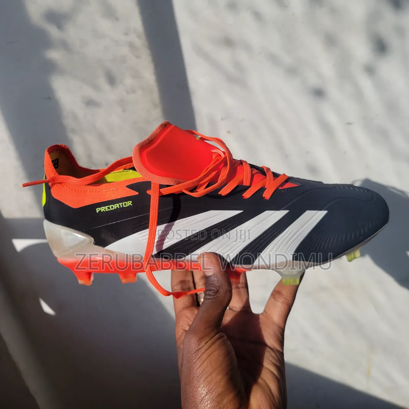Predator Cleats /ታኬታ