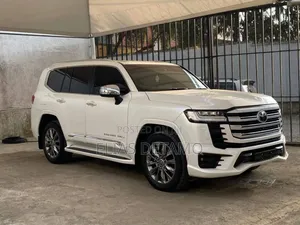 Photo - Toyota Land Cruiser 76 Series 2023 White