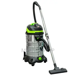 Photo - Commercial Vacuum 30l