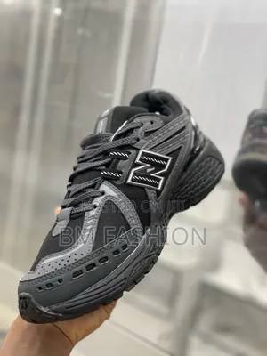 Black New Balance Mesh Synthetic Sneakers