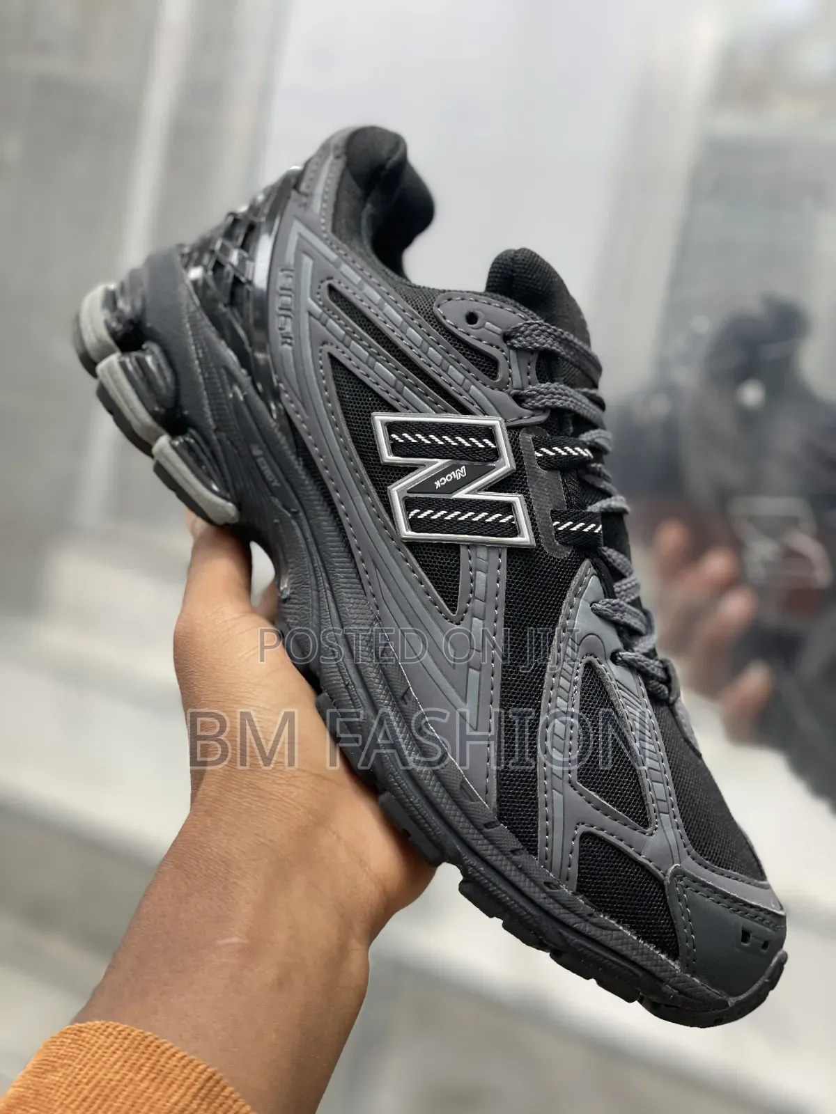 Black New Balance Mesh Synthetic Sneakers