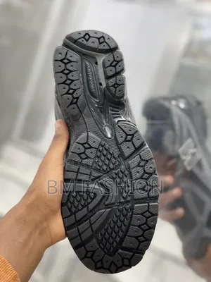 Black New Balance Mesh Synthetic Sneakers