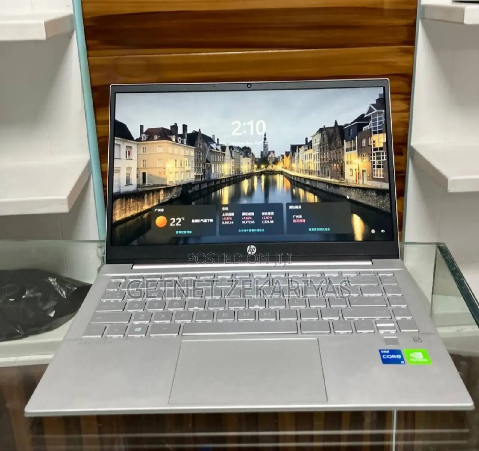 New Laptop HP OmniBook 5 Flip 14-Fp0023dx 16GB Intel Core 7 SSD 512GB