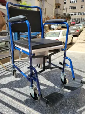 Photo - Toilet Chair丈义commode Chair safe Working Load: 150 Kg//Arm Pads