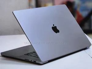 New Laptop Apple MacBook Pro M1 32GB Apple M1 Max SSD 512GB