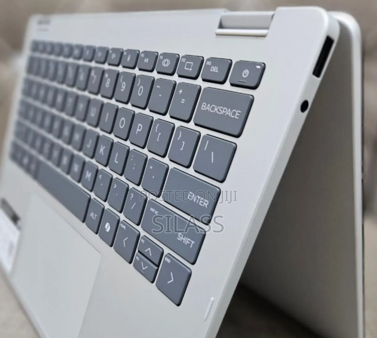 New Laptop HP OmniBook 5 14" 16GB Intel Core 7 SSD 512GB