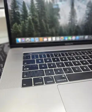 Photo - New Laptop Apple MacBook Pro 2019 16GB Intel Core i9 SSD 512GB