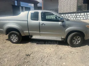 Toyota Hilux 2008 Gold