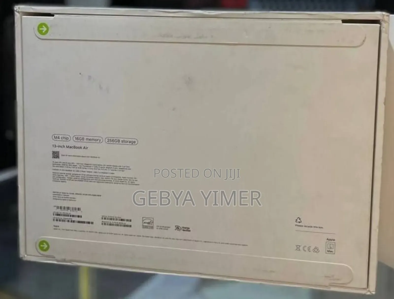 New Laptop Apple MacBook Air 2025 M4 13-Inch 16GB Apple M4 SSD 256GB