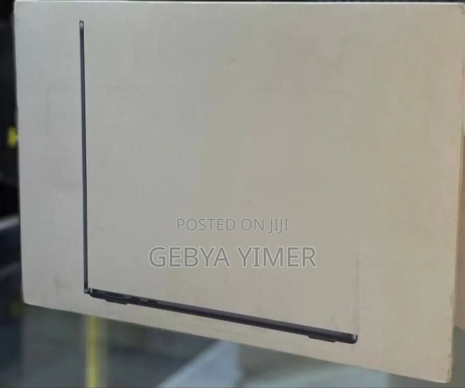 New Laptop Apple MacBook Air 2025 M4 13-Inch 16GB Apple M4 SSD 256GB