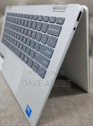 New Laptop HP OmniBook 5 Flip 16GB Intel Core I7 SSD 512GB