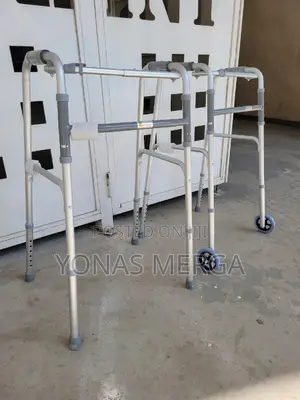 Medical Walker虢䴉the Walker Has Comfortable Hand Grips