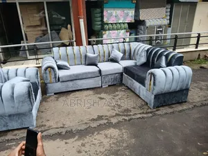 ለዘመናዊ Sofa Free Delivery