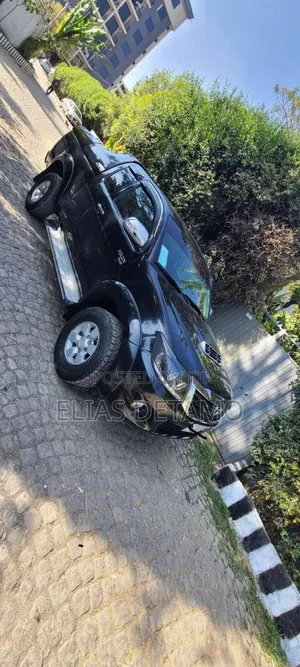 Photo - Toyota Hilux 2008 Blue