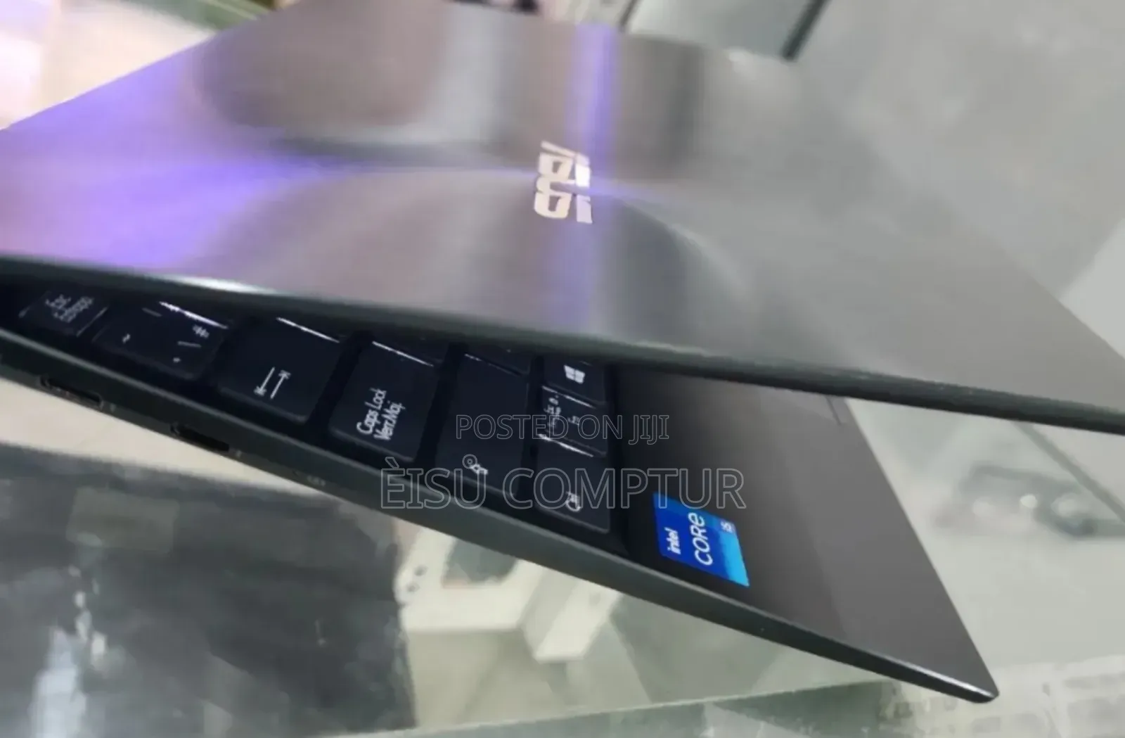 New Laptop Asus ZenBook UX303UA 8GB Intel Core i5 SSD 512GB