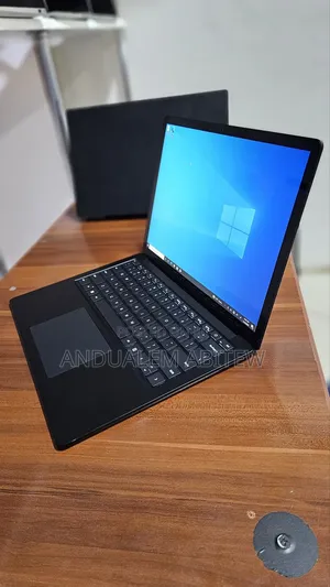 Photo - New Laptop Microsoft Surface Laptop 5 16GB Intel Core I7 SSD 256GB