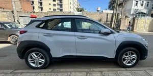 Hyundai Kona 2022 Gray