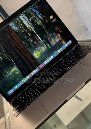 New Laptop Apple MacBook Pro 2019 8GB Intel Core I5 SSD 512GB