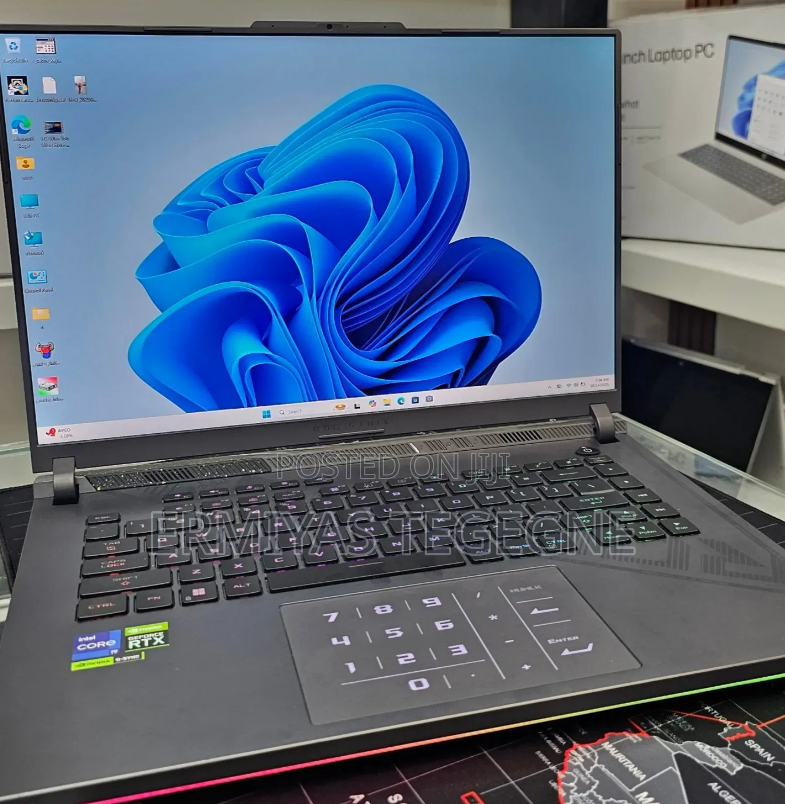 New Laptop Asus A42Jr 16GB Intel Core I9 SSD 1T