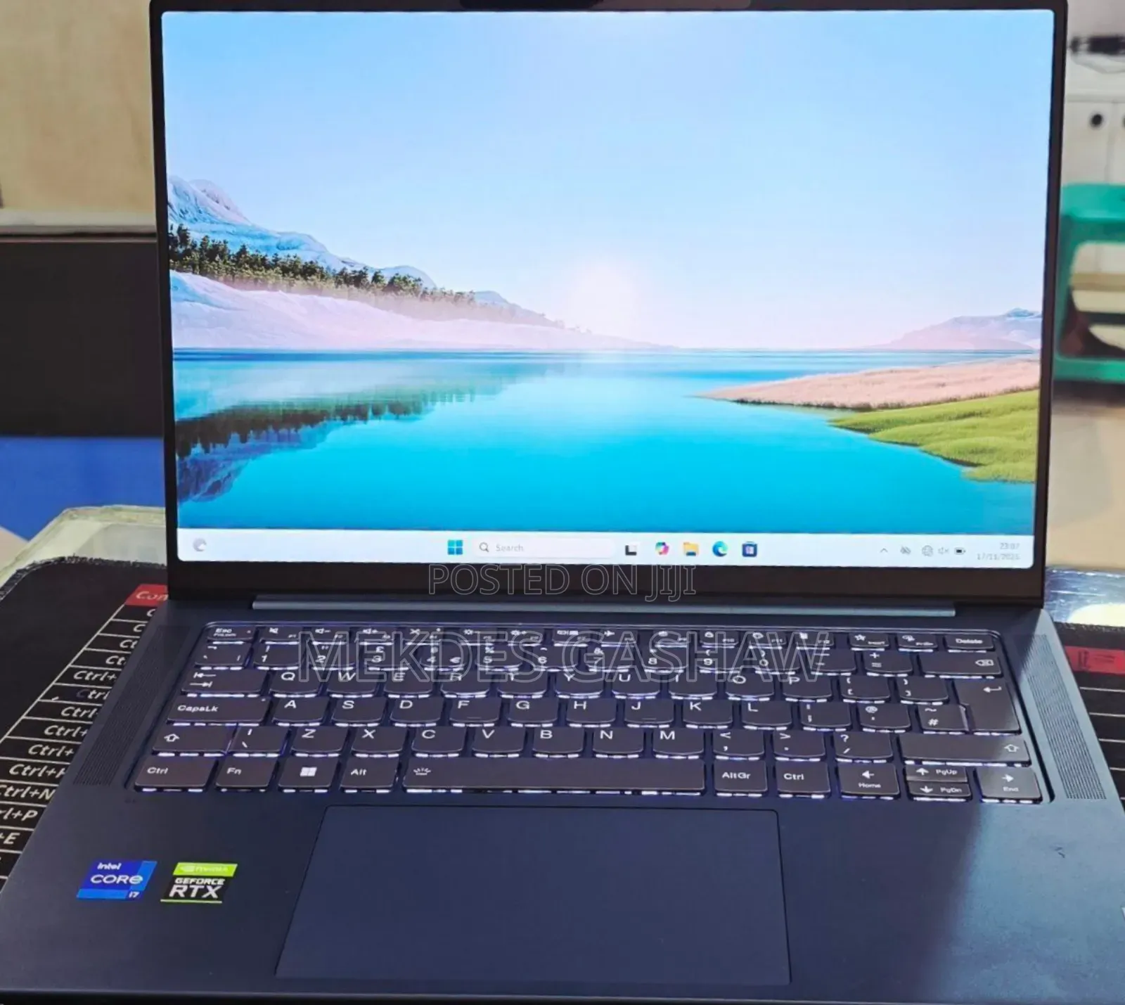 New Laptop Lenovo Yoga 7i 16GB Intel Core I7 SSD 1T