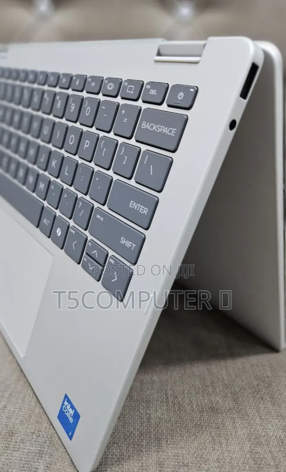 New Laptop HP OmniBook 5 Flip 16GB Intel Core 7 SSD 512GB