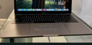 New Laptop Apple MacBook Pro 2019 8GB Intel Core i5 SSD 512GB