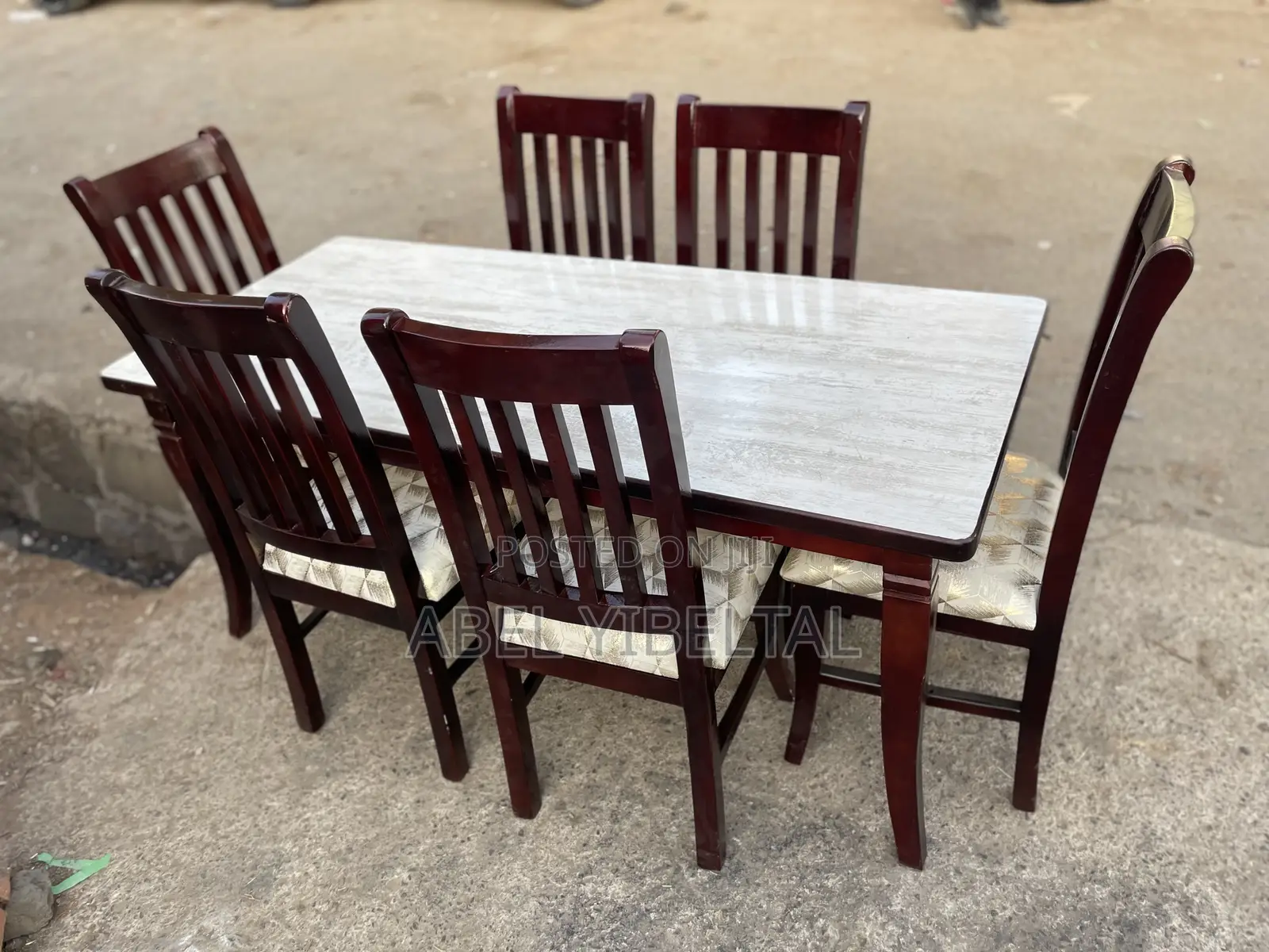 ከዋንዛ እንጨት የተሰራ አይተው ወደው የሚወስዱት ባለ ስድስት መቀመጫ በ55ሺ ብር ያሉበት እናደርሳለን !!