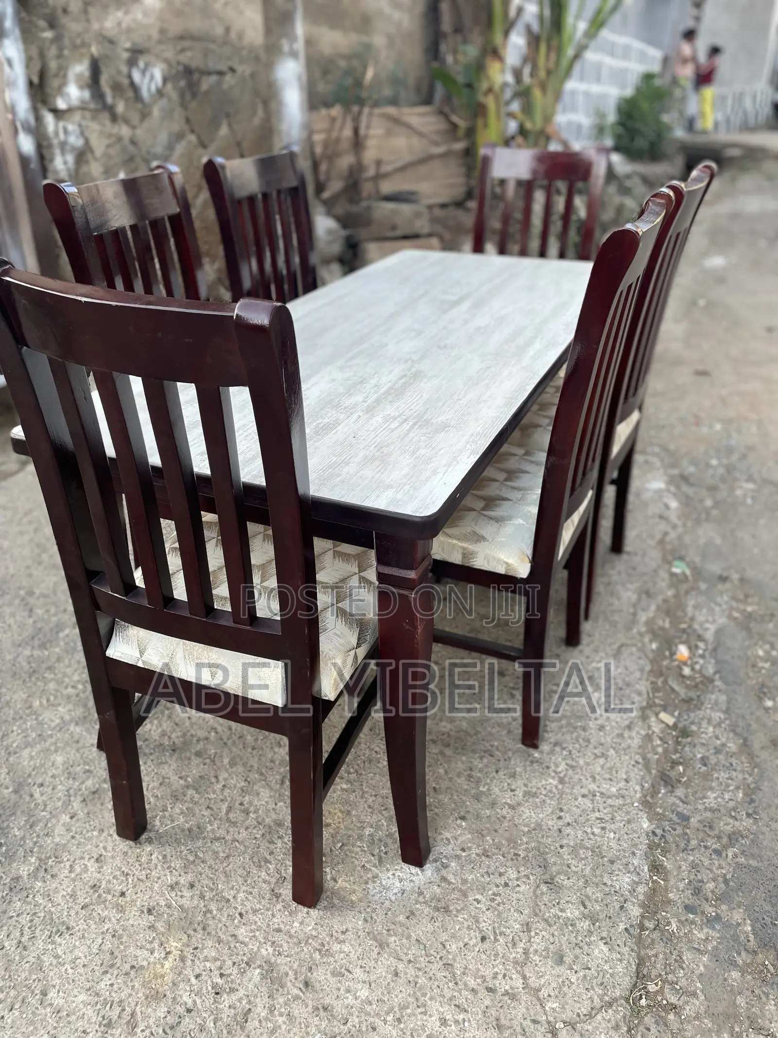 ከዋንዛ እንጨት የተሰራ አይተው ወደው የሚወስዱት ባለ ስድስት መቀመጫ በ55ሺ ብር ያሉበት እናደርሳለን !!