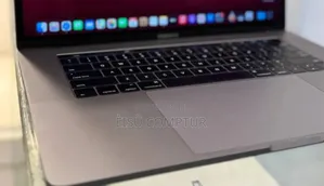 New Laptop Apple MacBook 2016 2GB Intel Core i7 SSD 256GB