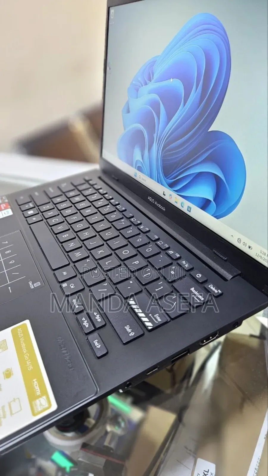 New Laptop Asus 16GB AMD Ryzen 5 SSD 512GB