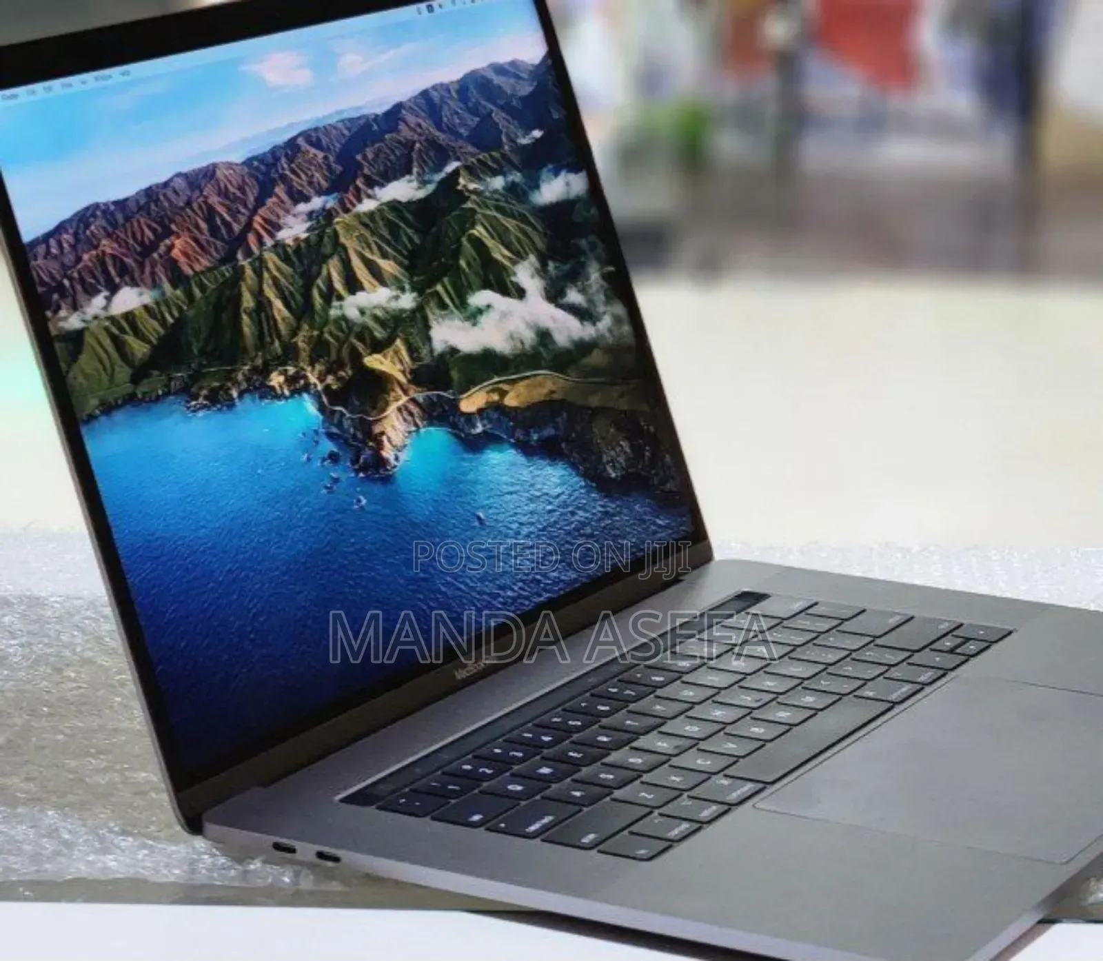 New Laptop Apple MacBook Pro 2017 16GB Intel Core I7 SSD 512GB