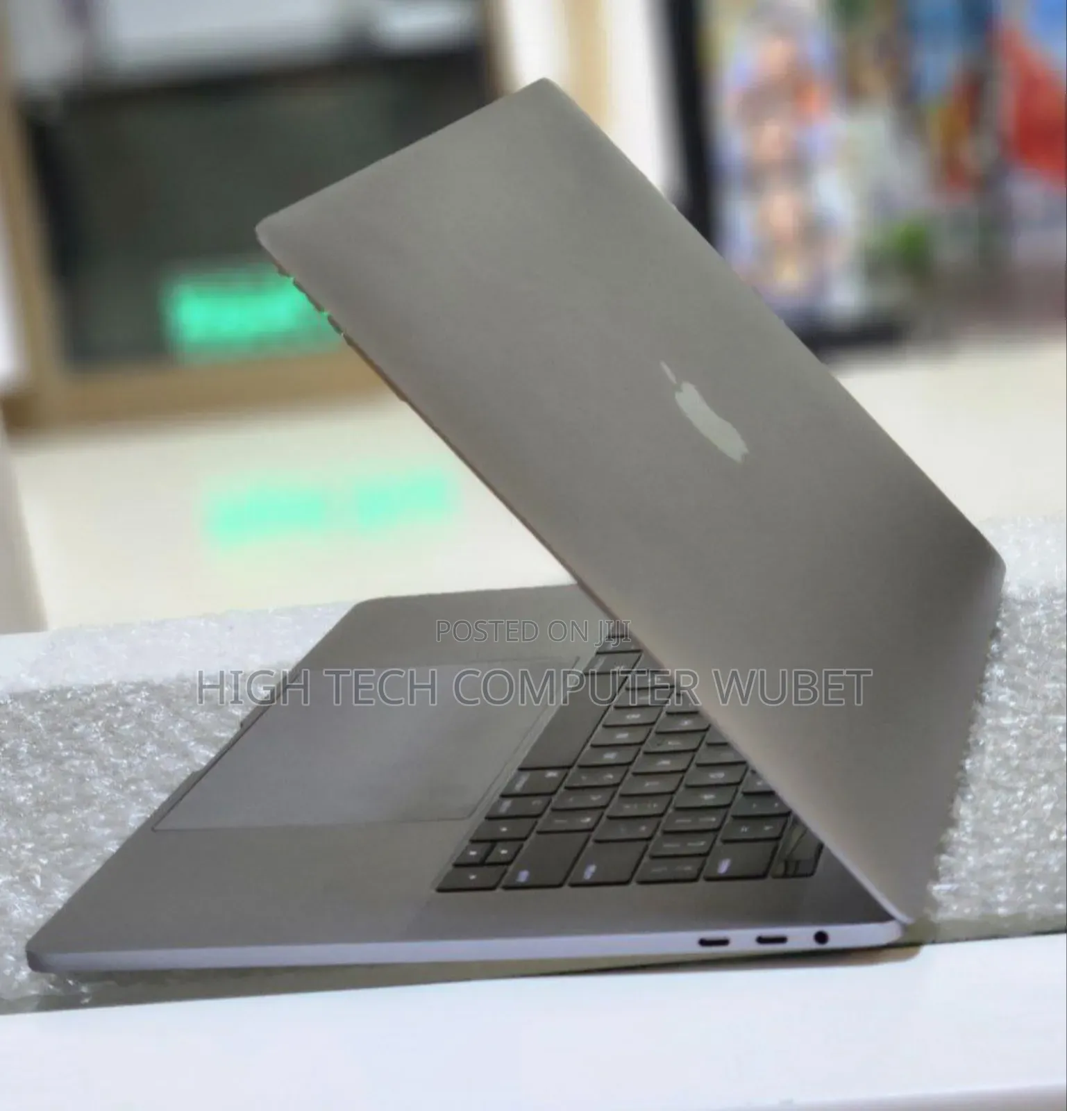 New Laptop Apple MacBook 2017 16GB Intel Core I7 SSD 512GB