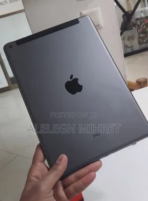 New Apple iPad 10.2 (2020) 64 GB Pink