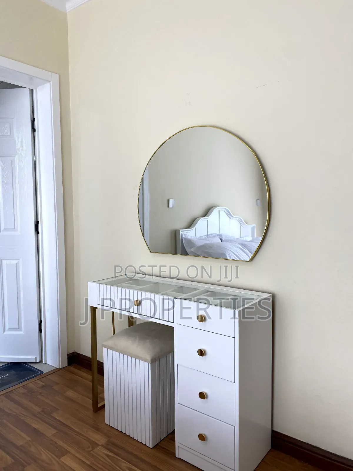 Furnished 3bdrm Apartment in Kirkos for rent