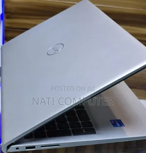 New Laptop Dell Inspiron 15 16GB Intel Core I7 SSD 512GB