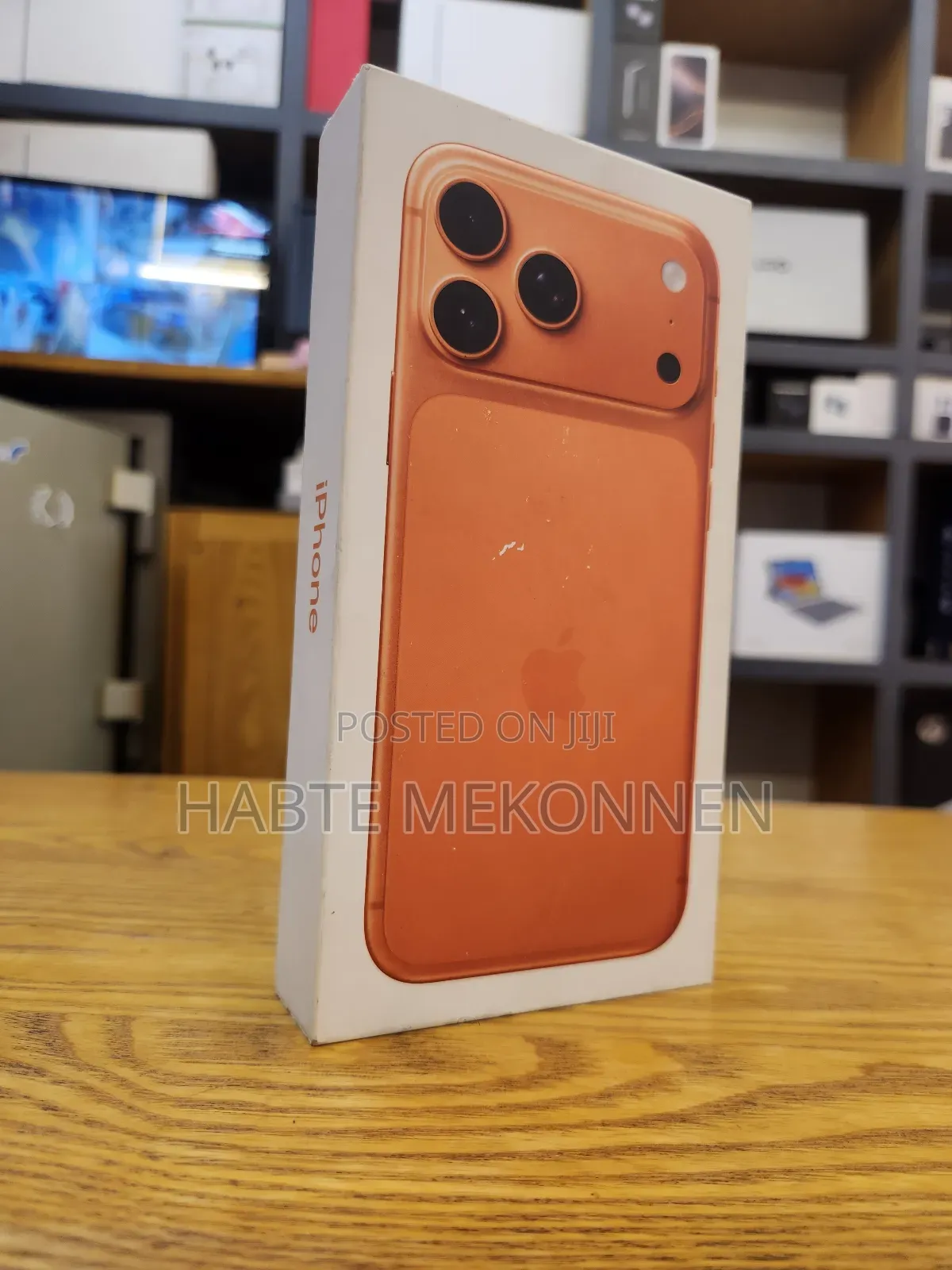 New Apple iPhone 17 Pro Max 256 GB Orange