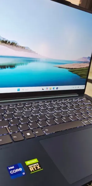 Photo - New Laptop Lenovo ThinkPad Yoga 16GB Intel Core I7 SSD 1T