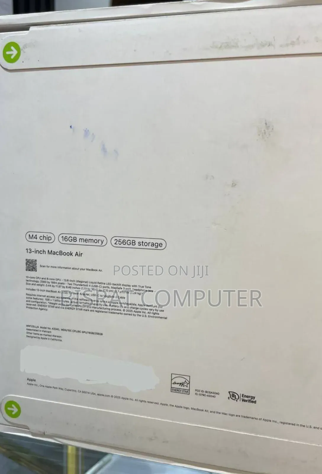 New Laptop Apple MacBook Air 2025 M4 13-Inch 16GB Apple M4 SSD 256GB